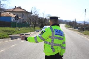 Amendaţi pentru transport ilegal de persoane
