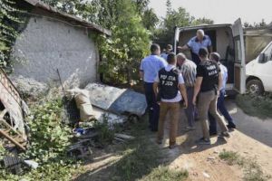 Criminalul din Carcacal, ironic cu anchetatorii: ”Ah, ce frumos că-mi faceţi curat, că tot vreau să-mi vând casa”