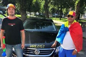 FOTO| Știrea ta: Albaiulienii au luat drumul Bucureştiului. Pregătiri pentru marele protest anunţat în această seară, în Piaţa Victoriei din capitală