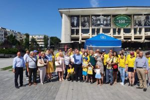 Campanie de strângere de semnături pentru candidatura lui Klaus Iohannis la Preşedinţia ...