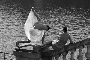 Festivalul Internaţional de Teatru ”POVEȘTI„ 2017, la Alba Iulia. RECOMANDĂRI din program: ”Dialoguri”, lansare de carte şi spectacol, în cea de-a doua zi