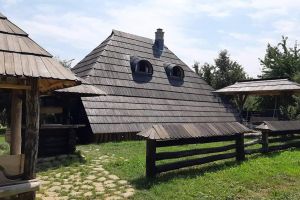 FOTO Singurul muzeu-pensiune gratuit din România este la Botoşani. Vezi cum arată!