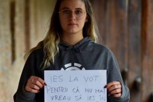În România sau dincolo de graniţe? Tinerii ne răspund. Alessandra Iuşan: “Noi suntem schimbarea”