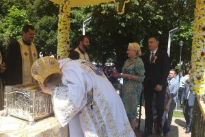 Premierul  Viorica Dăncilă, pelerin la moaştele Sfântului Ierarh Nifon la Târgovişte