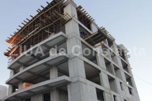Blocul de trei etaje ridicat in statiunea Olimp de Fapaco SRL va fi supraetajat 