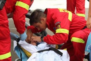 Accident în Mediaş. Trei răniţi, printre care o femeie însărcinată