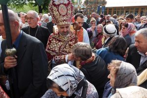 Întâistătătorul Bisericii Armene din România, Episcopul Datev Hagopian, va fi prezent la ...