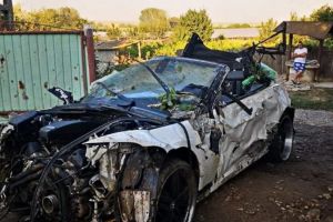 Accident mortal transmis live pe Facebook: Șoferul unui BMW a ucis un copilaş şi pe bunica acestuia (VIDEO)