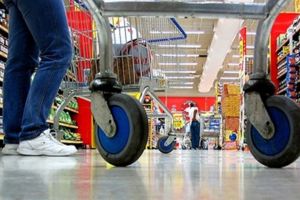 Dosar penal pentru furt la 67 de ani