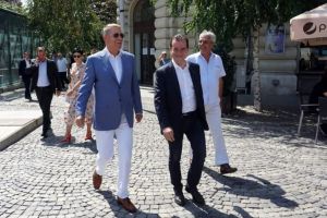 Dezamăgitoarea opoziţie