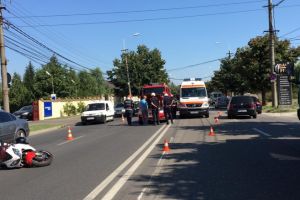 Accident in cartier Albert. Un motociclist a fost lovit de masina