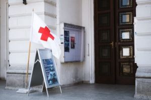 Aradul ARDE! Ce trebuie să facem ca să trecem cu bine peste zilele caniculare