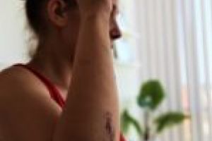 6 luni de protecţie pentru tânăra mamă din Reşiţa, terorizată de fostul concubin
