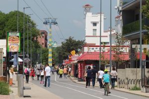 Un constantean cere in instanta transformarea totala a statiunii Mamaia, plus daune de 100.000 de euro  