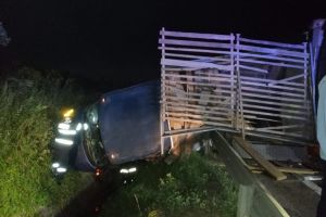 FOTO – Accident grav pe DN1 – Cinci persoane rănite la Bradu
