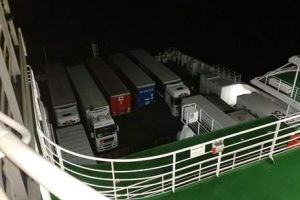 Un şofer de tir a dispărut de patru zile. Camionul lui a fost găsit pe un feribot