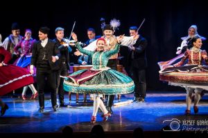 Dansatori profesionişti şi jazz cu artişti din Budapesta, la Teatrul Clasic Ioan Slavici Arad