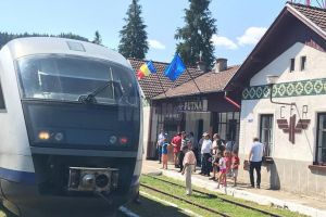 Trenuri cu orar adaptat pentru pelerini spre Putna şi Cacica