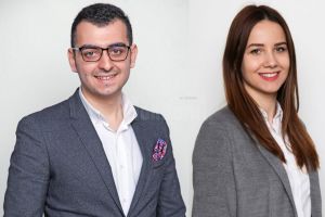 Doi absolvenţi, şefi de promoţie, şi-au dezvoltat propriile afaceri în cadrul unui proiect ...