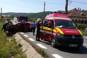 A aţipit în maşina pe care a închiriat-o