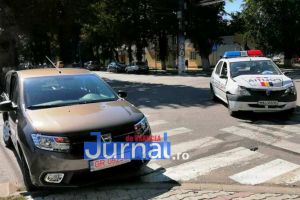 FOTO: Autospecială de poliţie implicată într-un accident la Panciu