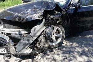 Accident rutier in Vaslui. Trei victime, printre care si un minor. Au intervenit si pompierii (galerie foto)