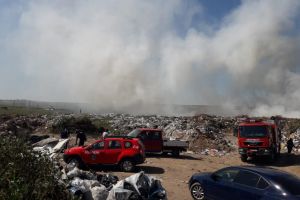 Incendiu violent, izbucnit la groapa de gunoi din Caracal