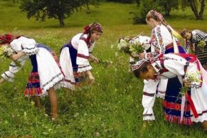 15 august – Sfânta Maria Mare. Tradiţii, obiceiuri şi superstiţii din popor. Ce nu ai voie să faci în această zi sfântă