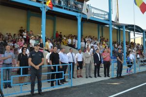 Delegaţie a judeţului, la inaugurarea stadionului din Glodeni. Șeful CJ, cetăţean de onoare al raionului