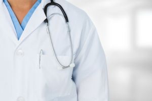 Cum să cureţi halatele medicale pentru cele mai bune rezultate?