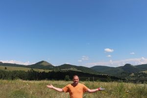 Excursie gratuită la Fortificaţia dacică de la Piatra Detunată, ghidată de istoricul Ovidiu Savu