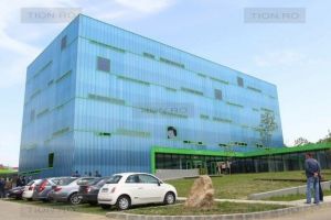 Fără aer condiţionat în Incuboxx de aproape o lună. Primăria cumpără un aparat nou pentru clădire