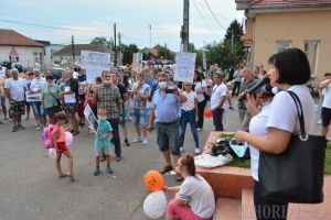 Nu miroase-a bine! Acoperit de mirosuri insuportabile, Sântandreiul ar putea 