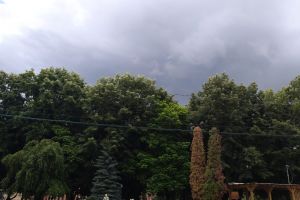 Un val de aer rece va pătrunde în România, iar temperaturile vor scădea sub media perioadei