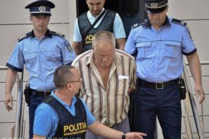 A doua victimă a lui Dincă? DIICOT: rămăşiţele din pădure aparţin altei fete decât Alexandra Măceşanu