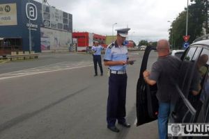 FOTO, VIDEO. Acţiune de combatere a excesului de viteză în Alba Iulia: 25 de sanţiuni contravenţionale şi un permis de conducere reţinut, în primele ore ale dimineţii