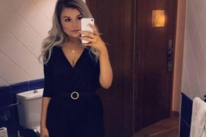 O tânără şi-a pierdut vederea, după ce a citit pe internet cum să gătească ouă