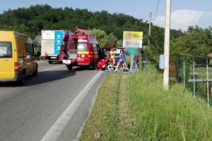 ACCIDENT rutier la Rîmetea: Un pieton a fost lovit de un autoturism