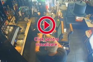Patronul unui bar oferă recompensă pentru prinderea unui hoţ