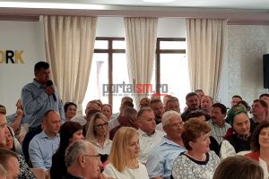 Un oşan dă semnalul către diaspora: Băieţi, curajul, geanta şi cătă casă!