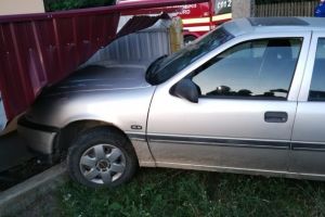Suceva: O persoana a murit dupa ce autoturismul in care se afla, a intrat in gard