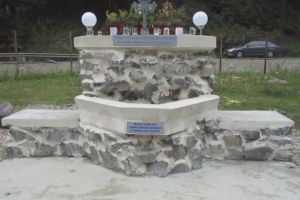 Izvor captat la Valea Străjii. La ce sunt invitaţi să mediteze însetaţii (VIDEO)