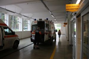 Zi şi noapte grea la Urgenţe, de Sfânta Maria: 268 de pacienţi, dintre care mulţi beţi ...