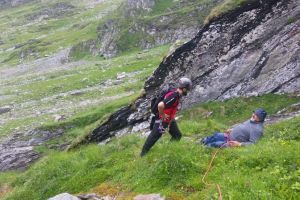 Alpinist dispărut în Munţii Făgăraş. E căutat cu elicopterul