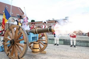 Schimb de gardă la Timişoara. În Piaţa Unirii puteţi vedea Regimentul de Gardă