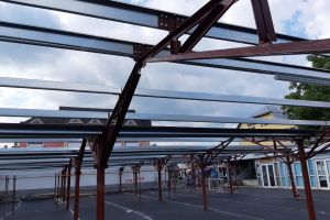 Lucrările la Piaţa Decebal, spre final. Ce culoare au pereţii exteriori dinspre strada Cuza Vodă (FOTO)