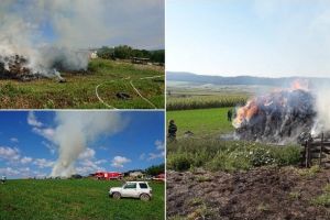 FOTO. INCENDIU la o stivă de baloţi în localitatea Craiva. Intervin pompierii din Alba Iulia