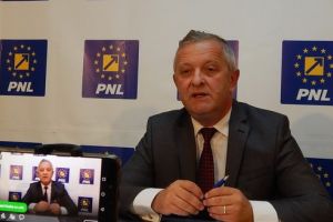 Prefectul de Mureş, bănuit de liberali că face jocurile PSD-ALDE
