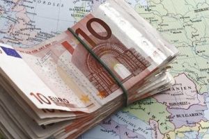 Românii din străinătate vor putea trimite bani acasă, fără niciun comision