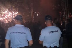 A mers la un concert la Botoşani, dar a ajuns la spital. Jandarmii sunt cei care au intervenit